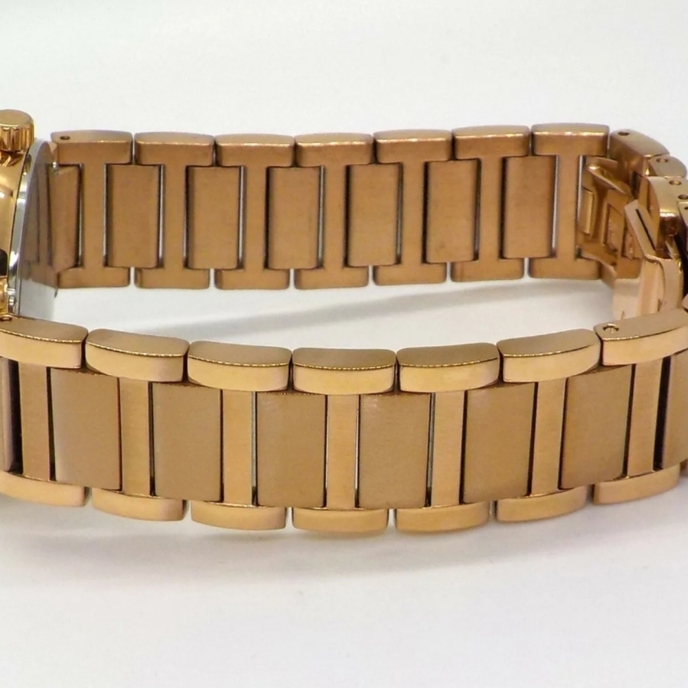 ***BRAND NEW*** Bulova Modern Quartz Diamond Mother of Pearl Dial Ladies Watch - Picture 8 of 11
